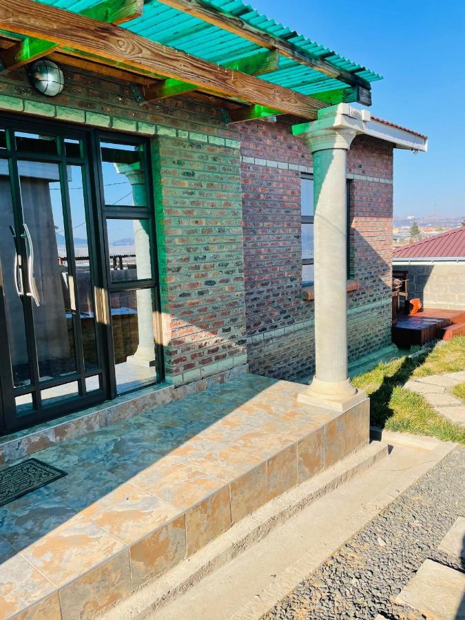 Moh Ville Guest House Maseru Exterior foto
